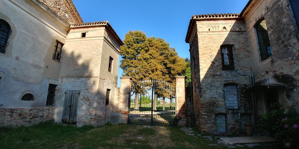 Villa Lo Scrigno Di Lara Ceresara Exterior foto